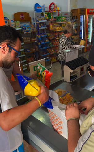 Usuarios del Centro Frida Luna en el taller de Vida Independiente