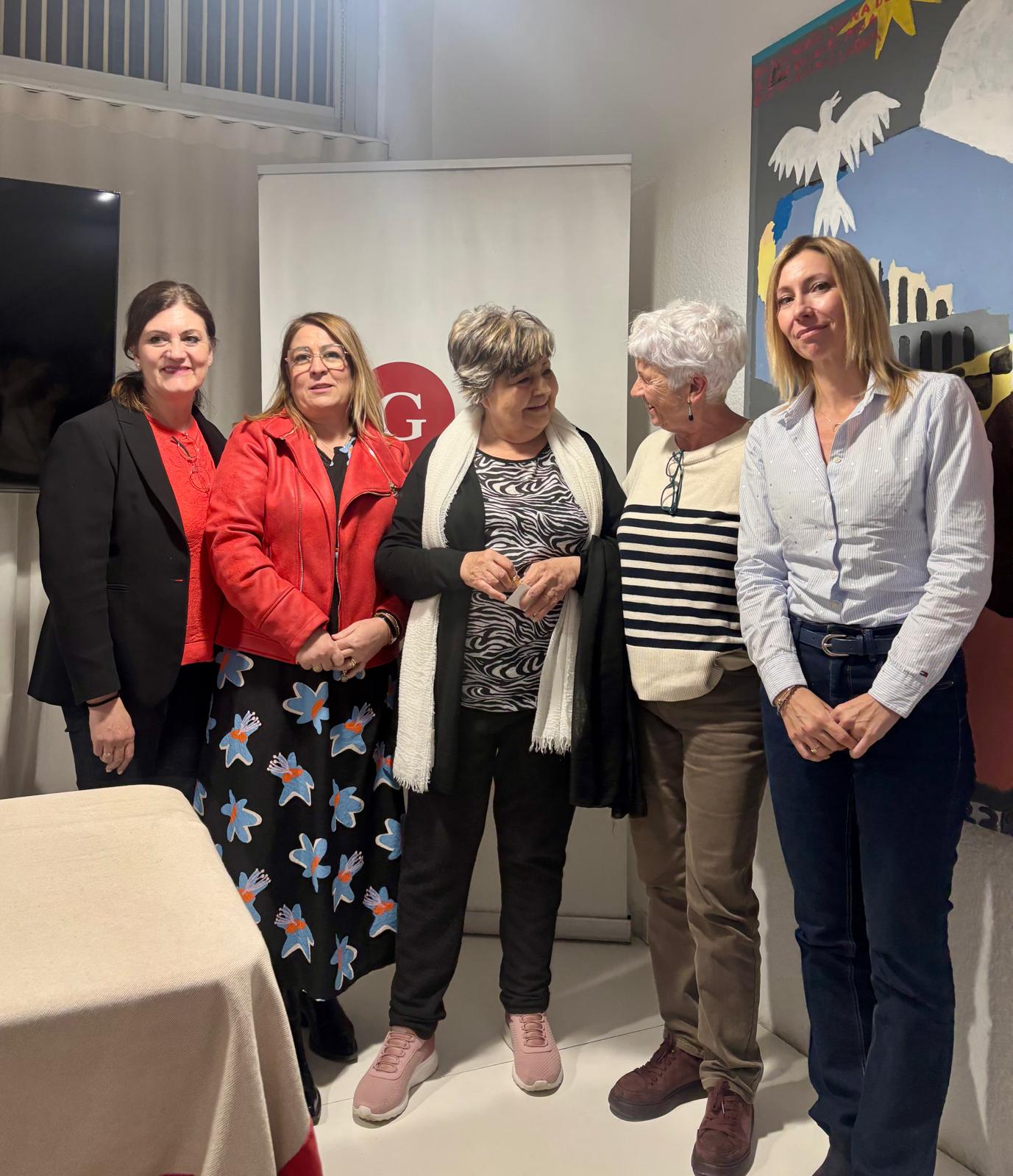 La presidenta, las directoras de los Centros de Fundación Zayas y la Presidenta de la Fundación Pilares